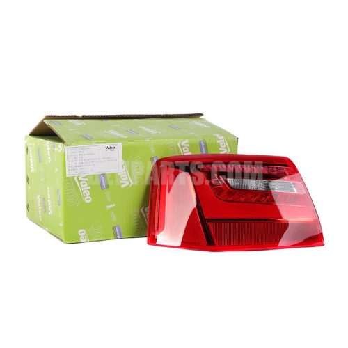 VALEO® Left outer tail light 45633C7 For 4GD945095